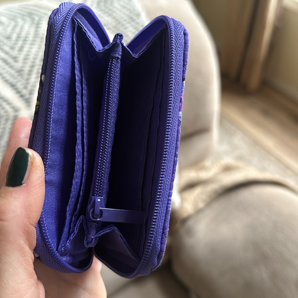 Vera Bradley small zip around wallet - Picture 2 of 3